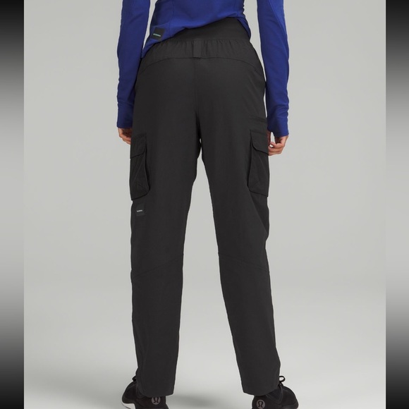 Lululemon Cargo High Rise Lined Hiking Pant - Picture 2 of 8